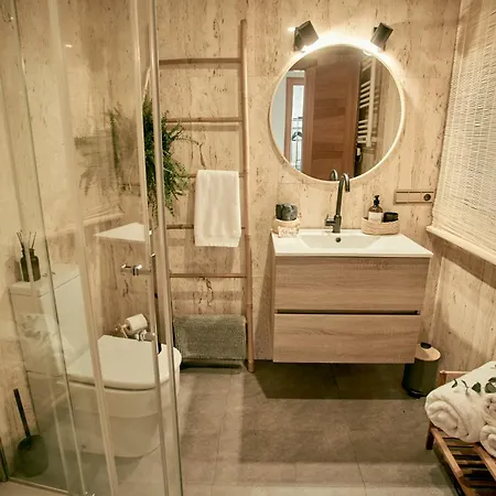 - Con Terraza A 1 Minuto De La Plaza Mayor