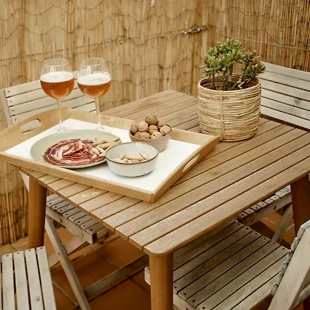 - Con Terraza A 1 Minuto De La Plaza Mayor Apartment